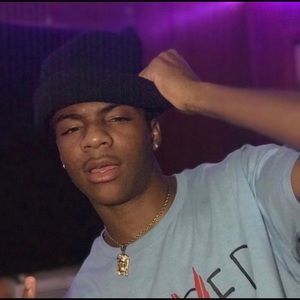 Meet your Posher, Kenyon